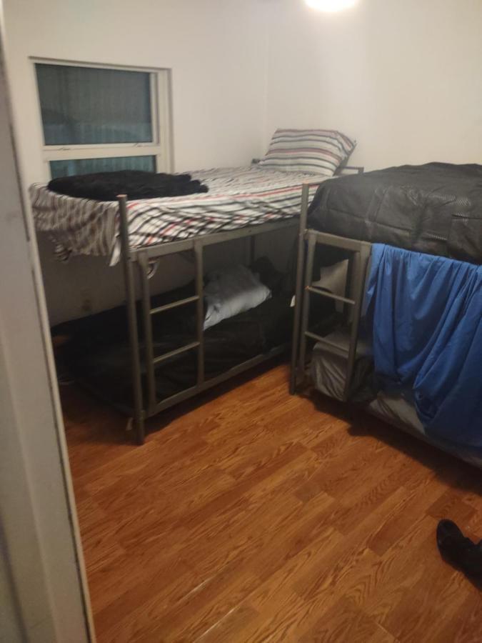 Omar'S Place - Shared Rooms Miami Exterior photo
